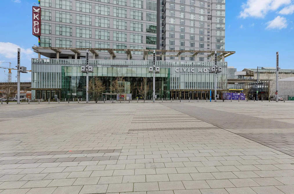 Condo for sale at 4304 13495 Central Avenue Surrey British Columbia - MLS: R3113666