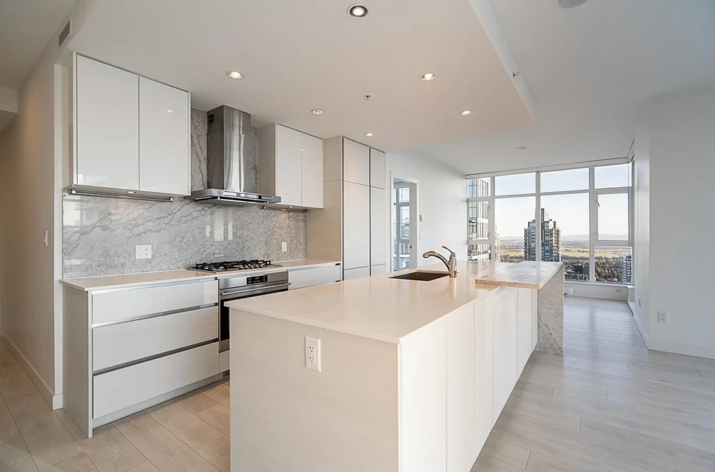 4306 4670 ASSEMBLY WAY, Burnaby BC V5H 0H3, Burnaby BC — Residential for Sale - Photo 2