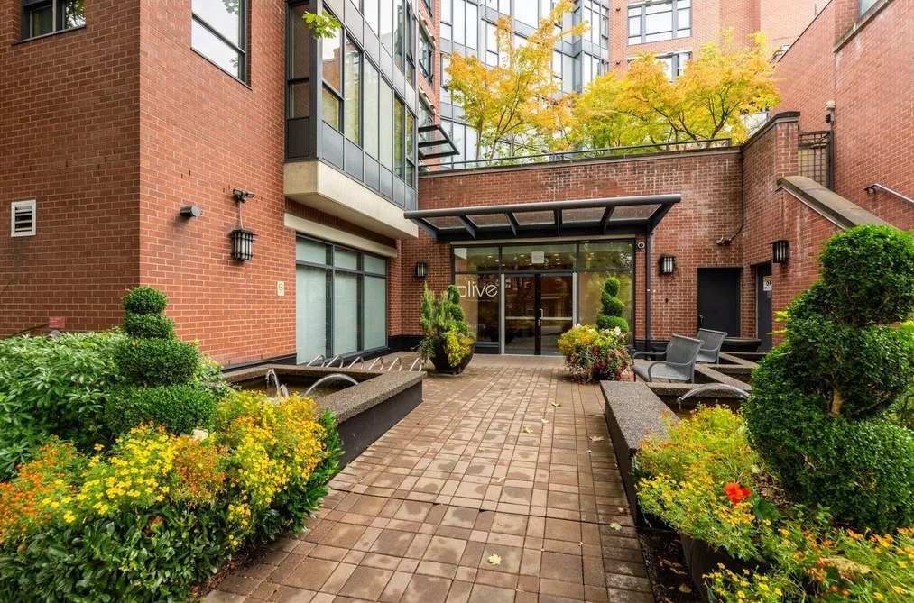 Condo for sale at 431 3228 Tupper Street Vancouver British Columbia - MLS: R3163586