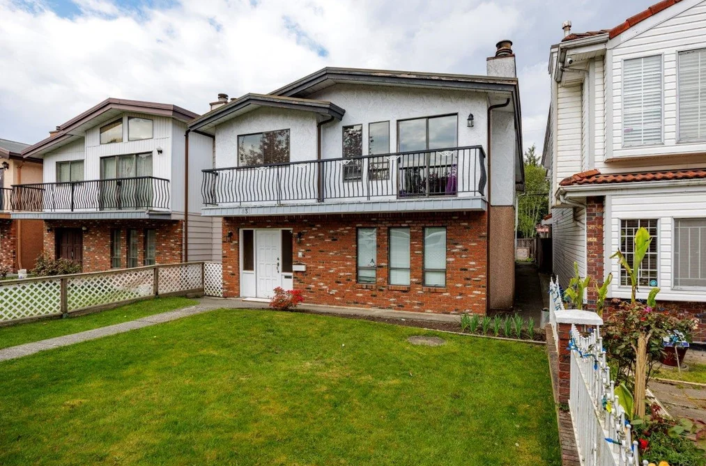 House for sale at 431 E 18th Avenue Vancouver British Columbia - MLS: R3110866