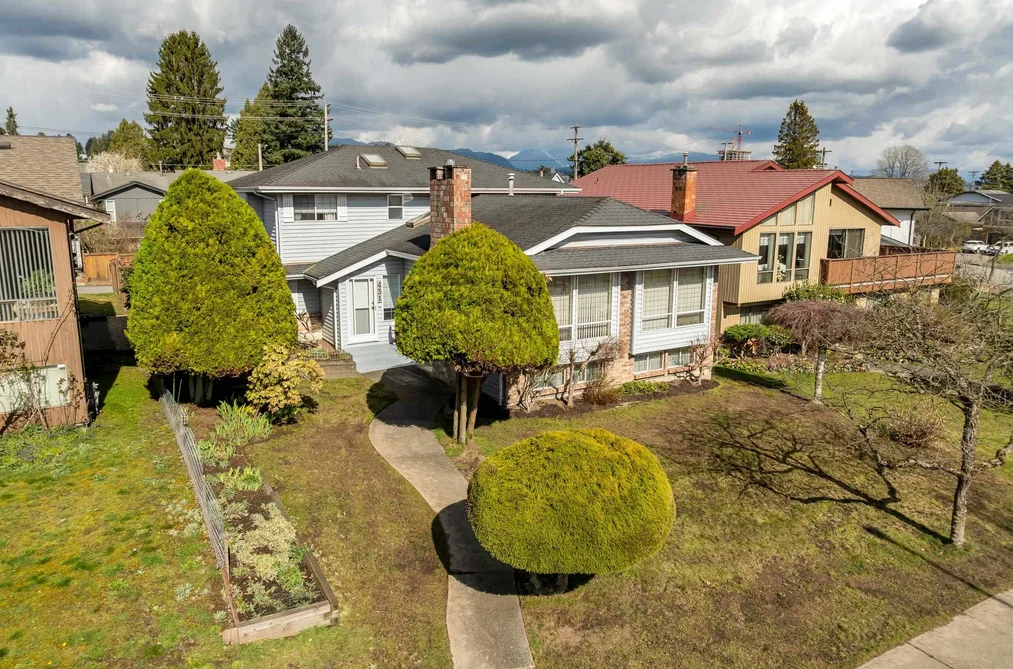 House for sale at 431 Glenbrook Drive New Westminster British Columbia - MLS: R3101466