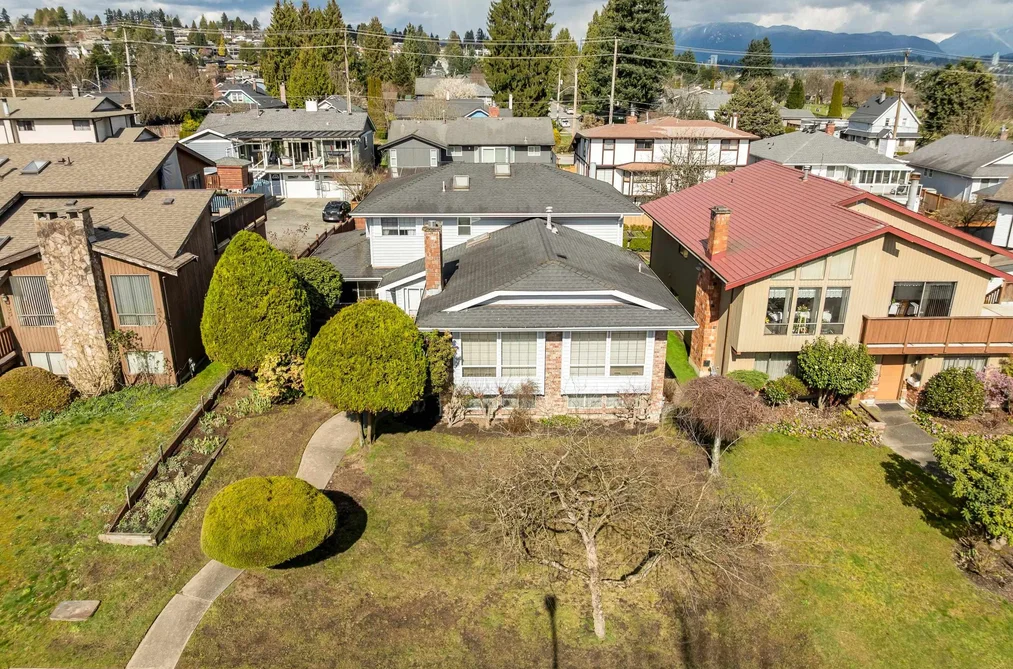 431 GLENBROOK DRIVE, New Westminster BC V3L 5J3, New Westminster BC — Residential for Sale - Photo 2