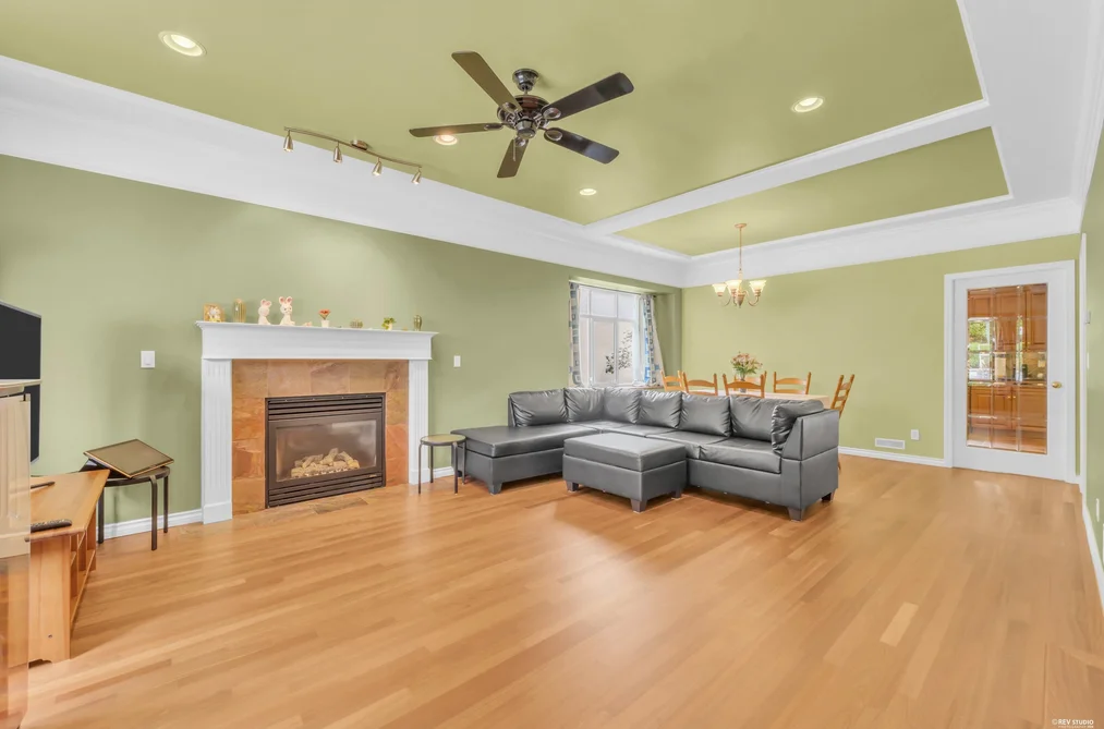 4317 CLIFFMONT ROAD, North Vancouver BC V7G 1J6, North Vancouver BC — Residential for Sale - Photo 4