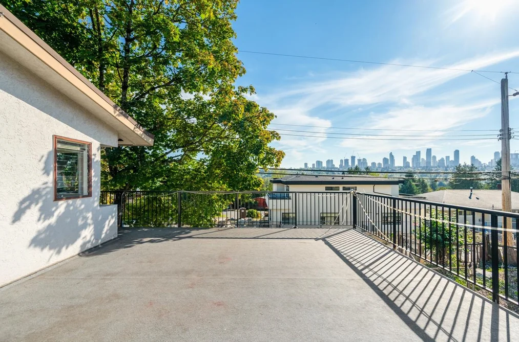 4325 Mahon Avenue, Burnaby, BC - House for Sale - Photo 17 of 33 4325 Mahon Avenue, Burnaby, BC - House for Sale - Photo 17 of 33