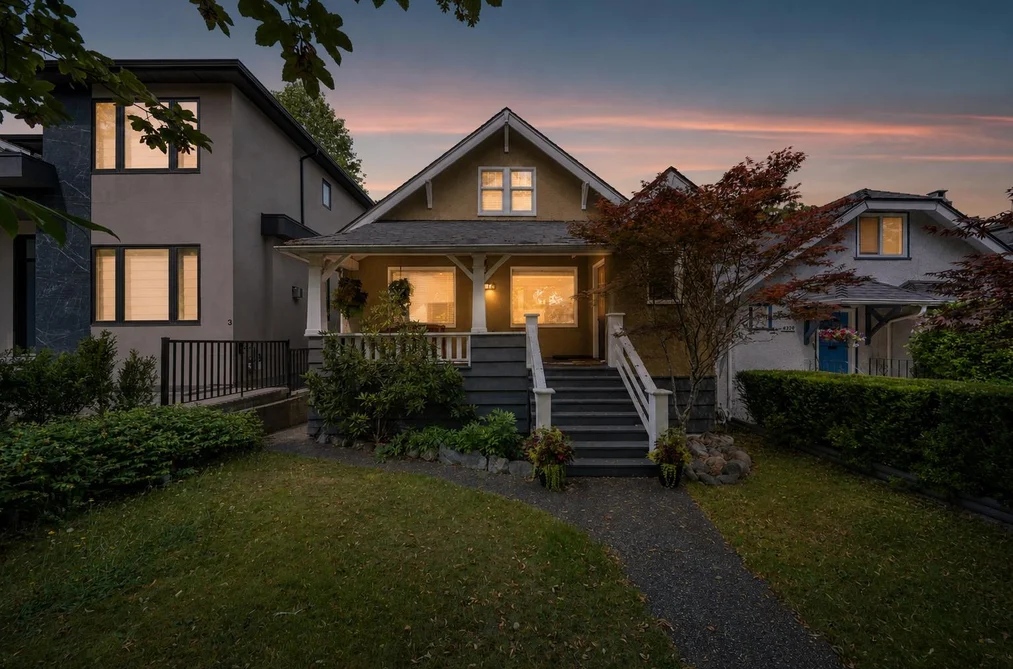 House for sale at 4327 W 12th Avenue Vancouver British Columbia - MLS: R3154151