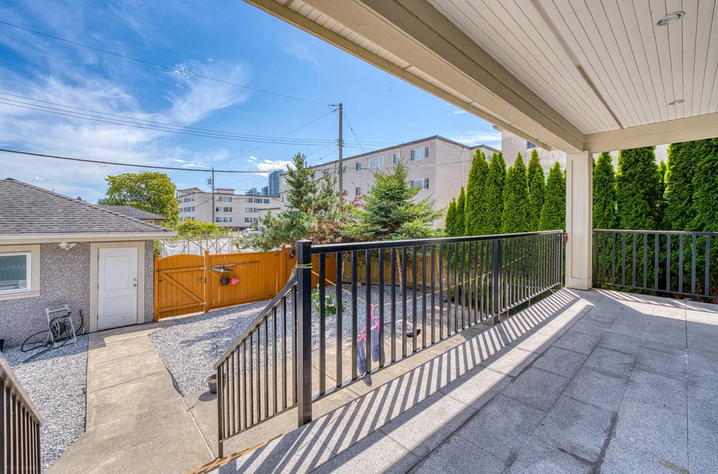 4330 WILLIAM STREET, Burnaby BC V5C 3J9, Burnaby BC — Residential for Sale — Photo 4 of 35