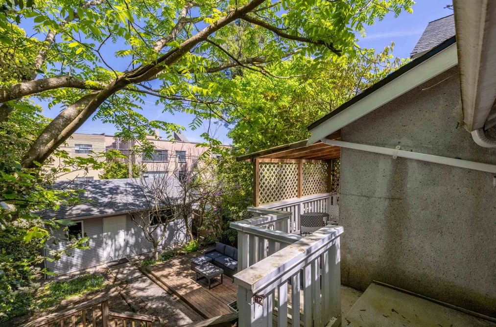 4343 W 11th Avenue, Vancouver, BC - House for Sale - Photo 33 of 38 4343 W 11th Avenue, Vancouver, BC - House for Sale - Photo 33 of 38