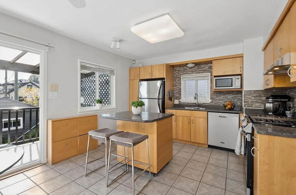 4344 SKEENA STREET, Vancouver BC V5R 2L7, Vancouver BC — Residential for Sale - Photo 2