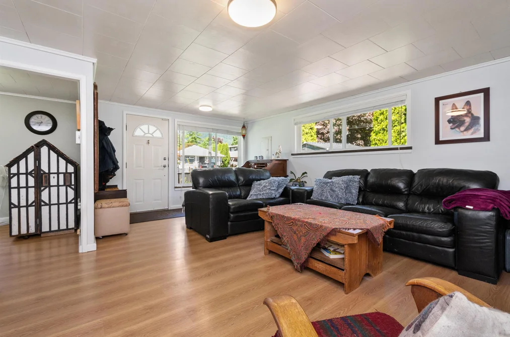 435 HEMLOCK AVENUE, Hope BC V0X 1L0, Hope BC — Residential for Sale - Photo 3