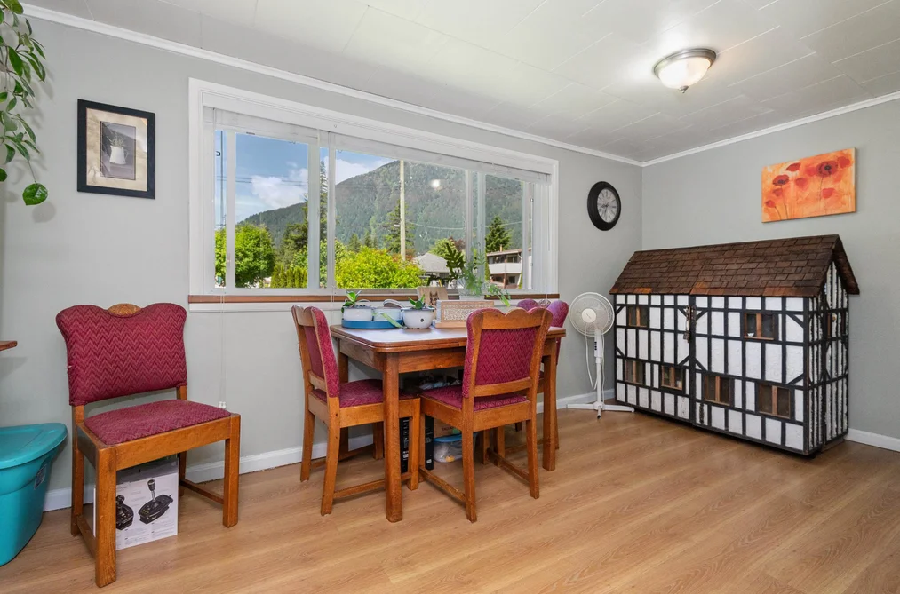 435 HEMLOCK AVENUE, Hope BC V0X 1L0, Hope BC — Residential for Sale - Photo 7