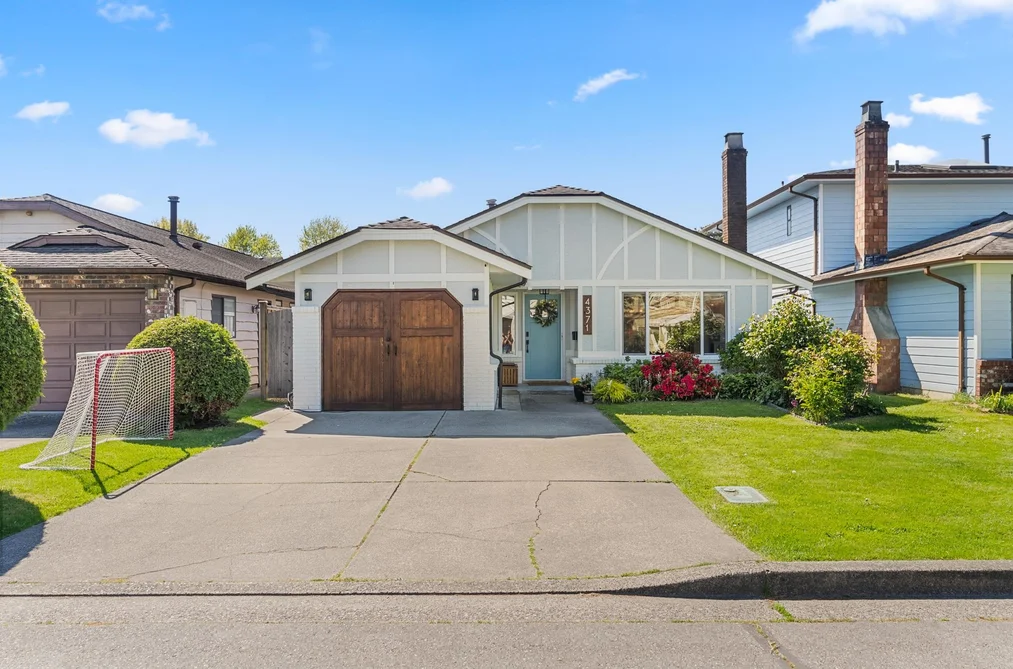 4371 HERMITAGE DRIVE, Richmond, BC — Residential for Sale - Photo 2