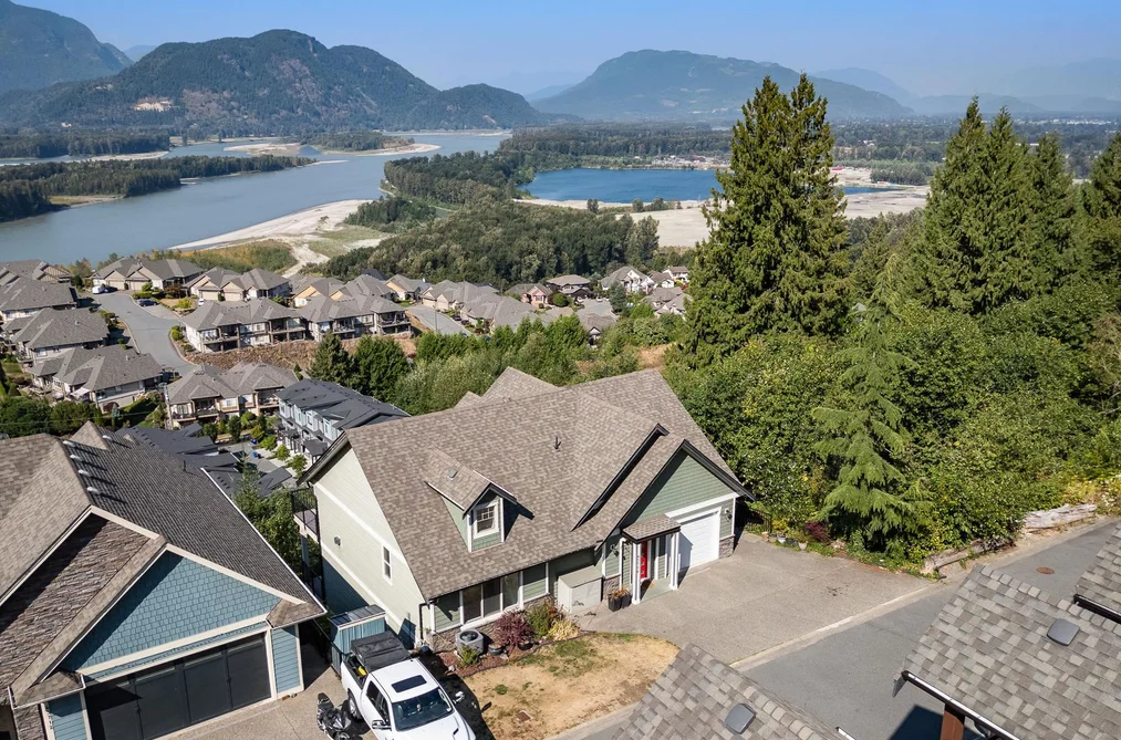 House for sale at 43726 Alameda Drive Chilliwack British Columbia - MLS: R3157633