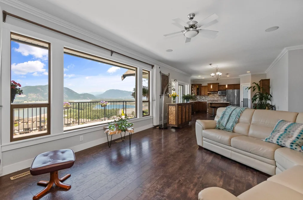 43726 ALAMEDA DRIVE, Chilliwack BC V2R 0J9, Chilliwack BC — Residential for Sale - Photo 6