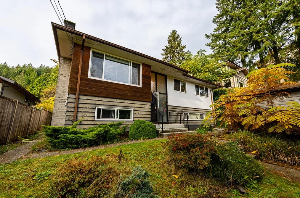 4377 MOUNTAIN HIGHWAY, North Vancouver BC V7K 2K3, North Vancouver BC — Residential for Sale - Photo 2