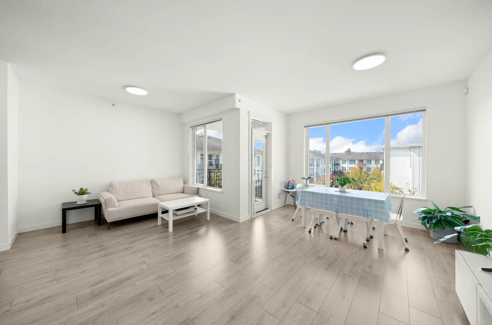 Condo for sale at 438 9388 Mckim Way Richmond British Columbia - MLS: R3108472