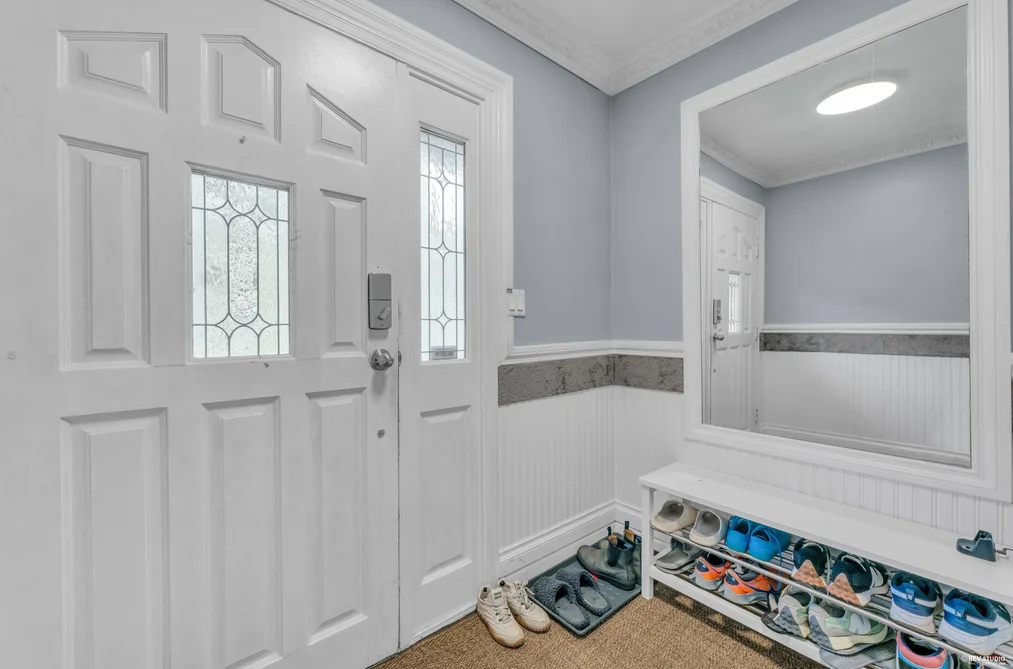 4380 WOODCREST ROAD, West Vancouver BC V7S 2W1, West Vancouver BC — Residential for Sale - Photo 2
