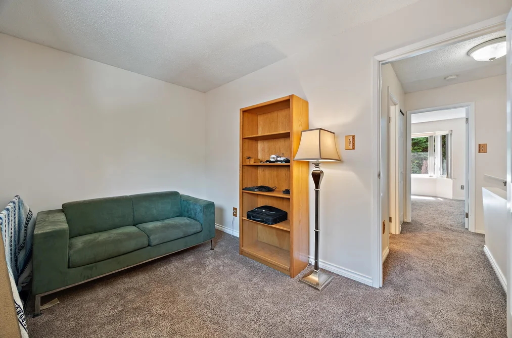 4384 GARDEN GROVE DRIVE, Burnaby BC V5G 4G6, Burnaby BC — Residential for Sale — Photo 17 of 40