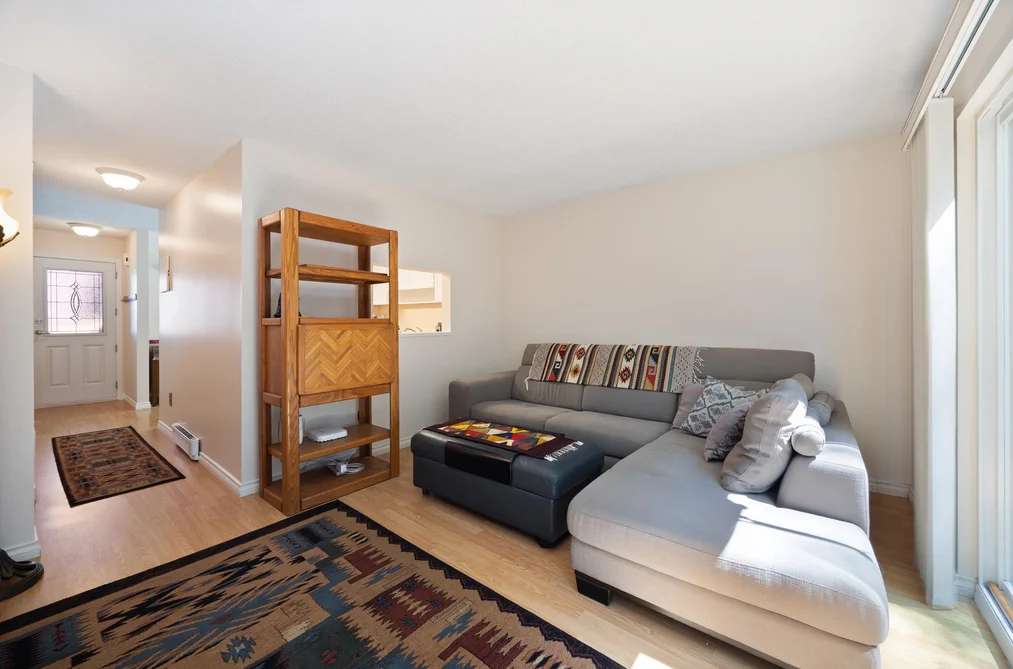 4384 GARDEN GROVE DRIVE, Burnaby BC V5G 4G6, Burnaby BC — Residential for Sale - Photo 2