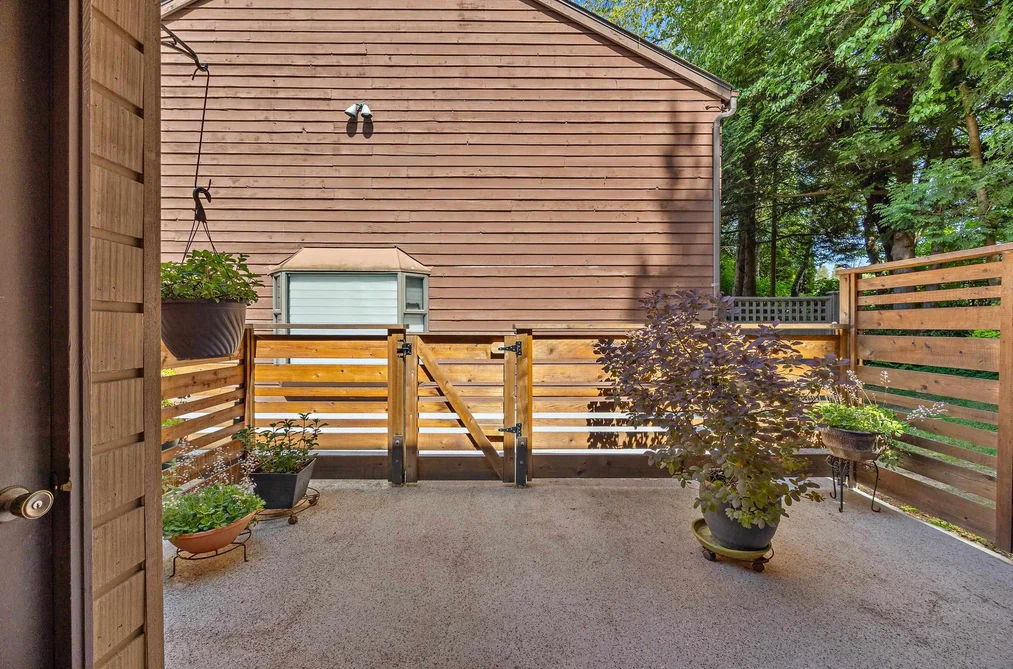 4384 GARDEN GROVE DRIVE, Burnaby BC V5G 4G6, Burnaby BC — Residential for Sale — Photo 22 of 40