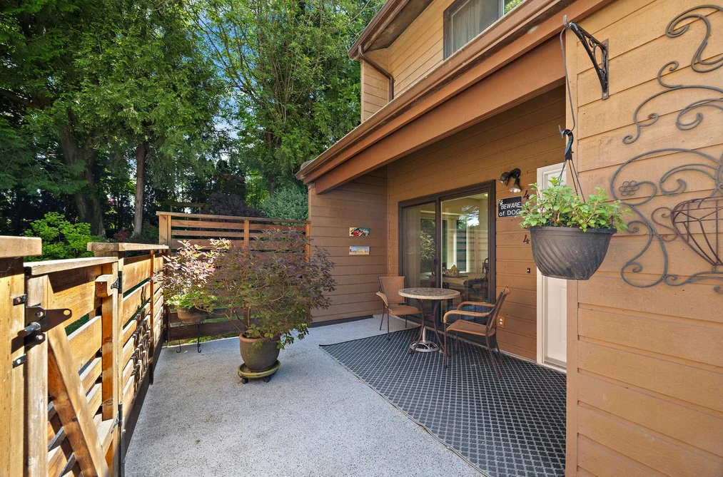 4384 GARDEN GROVE DRIVE, Burnaby BC V5G 4G6, Burnaby BC — Residential for Sale — Photo 23 of 40