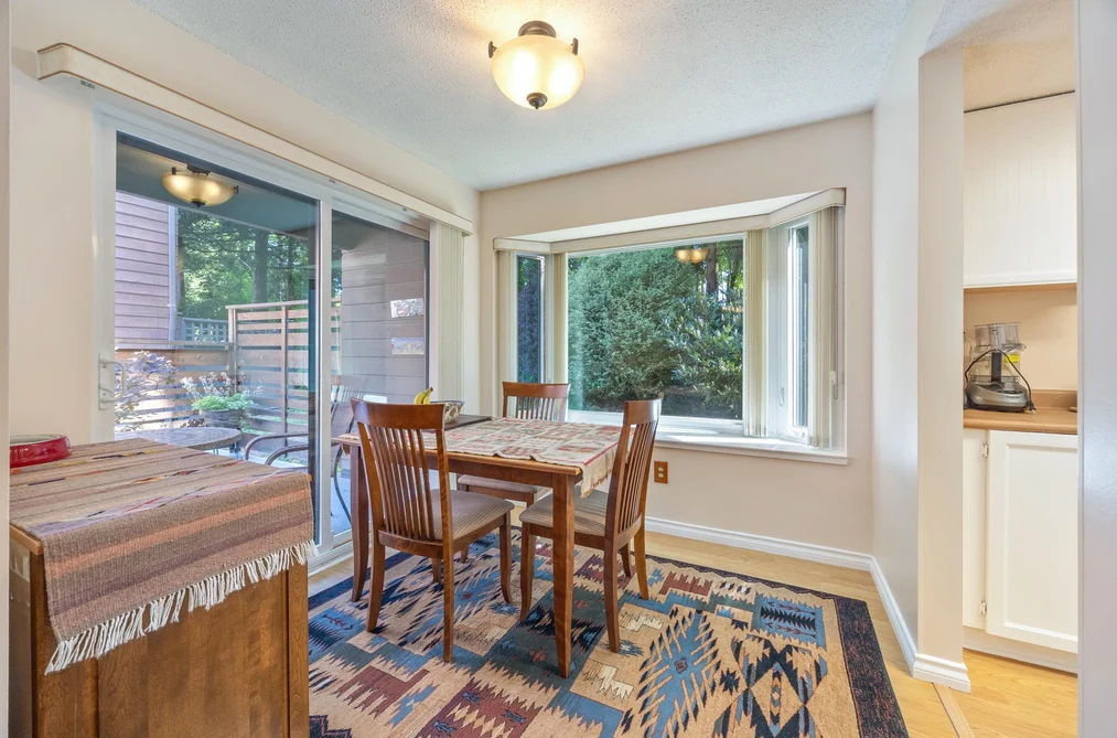 4384 GARDEN GROVE DRIVE, Burnaby BC V5G 4G6, Burnaby BC — Residential for Sale — Photo 7 of 40