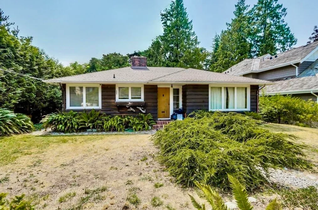 House for sale at 4386 Erwin Drive West Vancouver British Columbia - MLS: R3101215