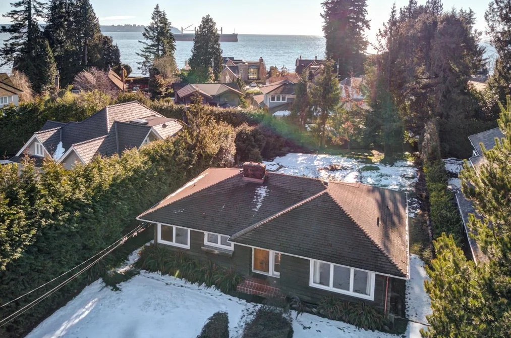 4386 ERWIN DRIVE, West Vancouver BC V7V 1H6, West Vancouver BC — Residential for Sale - Photo 2
