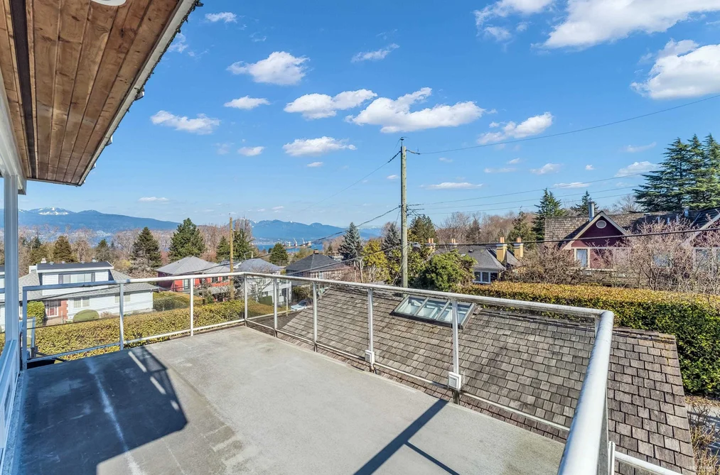 4389 LOCARNO CRESCENT, Vancouver BC V6R 1G2, Vancouver BC — Residential for Sale — Photo 4 of 38