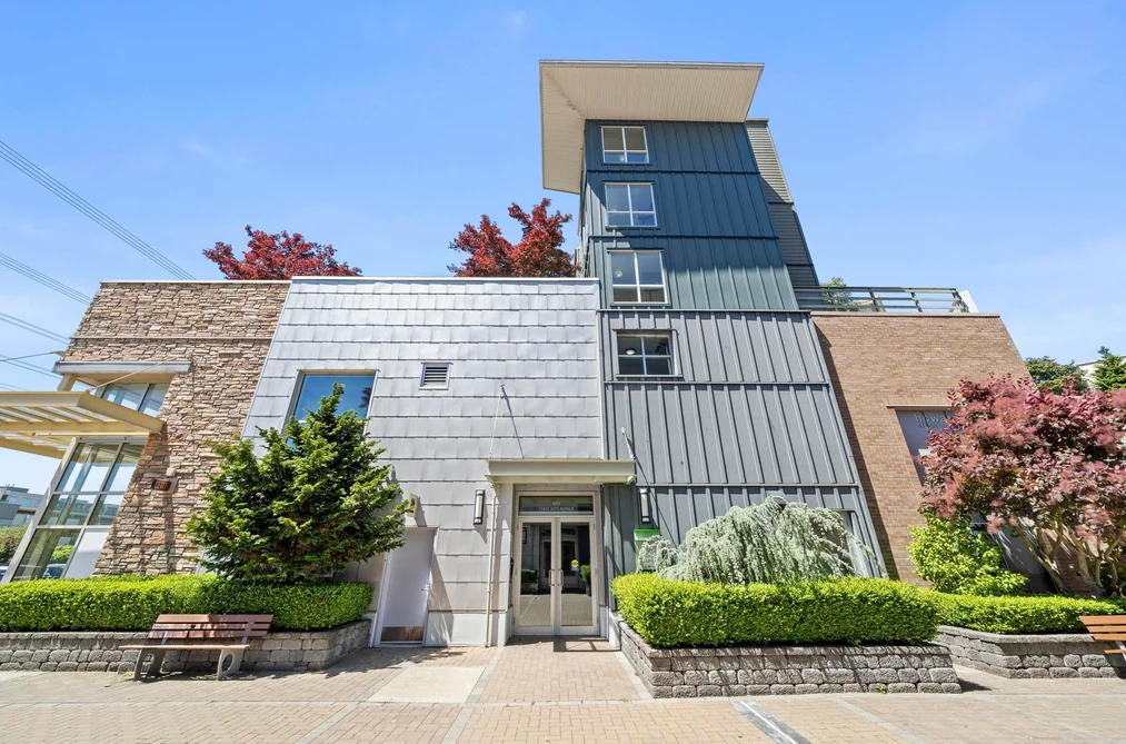 Condo for sale at 439 15850 26 Avenue Surrey British Columbia - MLS: R3139169