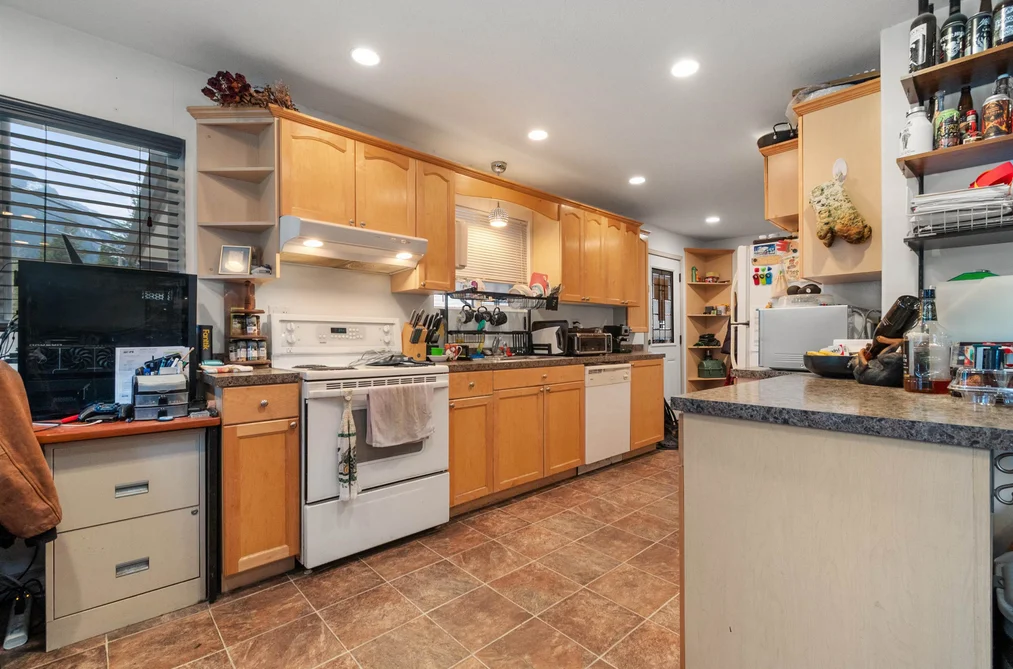 439 5TH AVENUE, Hope BC V0X 1L0, Hope BC — Residential for Sale - Photo 5