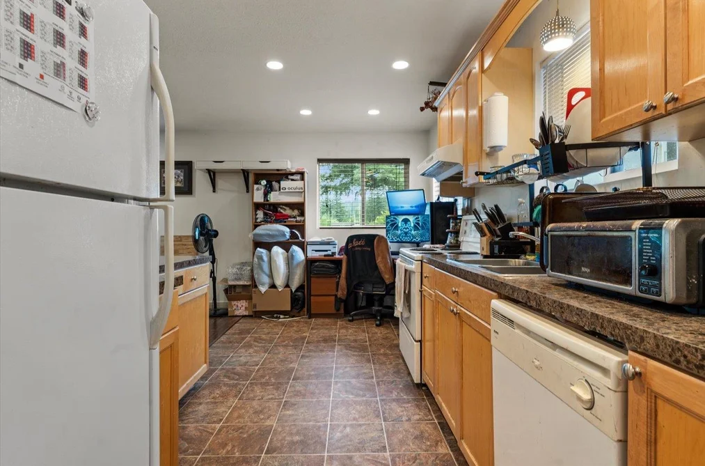 439 5TH AVENUE, Hope BC V0X 1L0, Hope BC — Residential for Sale — Photo 8 of 34