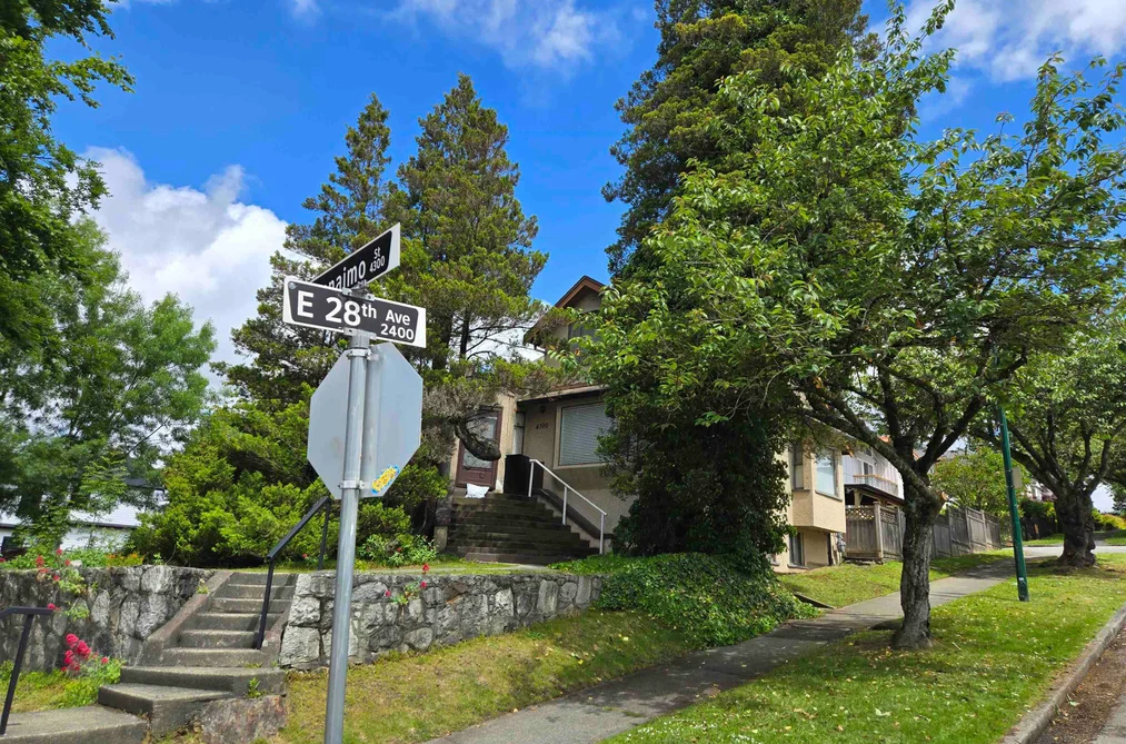 4390 NANAIMO STREET, Vancouver BC V5N 5J1, Vancouver BC — Residential for Sale - Photo 3