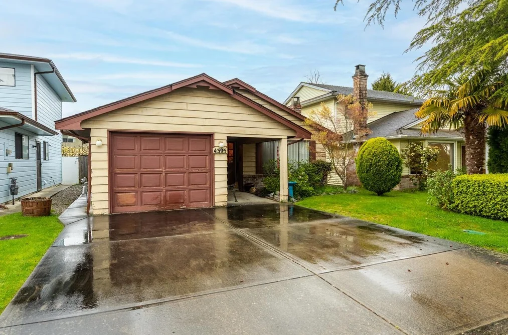 House for sale at 4395 Hermitage Drive Richmond British Columbia - MLS: R3112039
