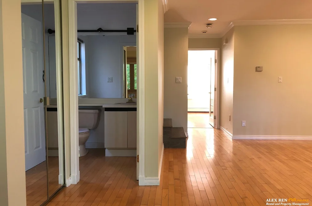 4396 W 11TH AVENUE, Vancouver BC V6R 2M1, Vancouver BC — Residential for Sale — Photo 6 of 25