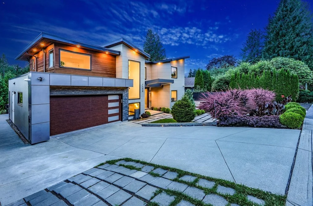 House for sale at 4399 Highland Boulevard North Vancouver British Columbia - MLS: R3145505