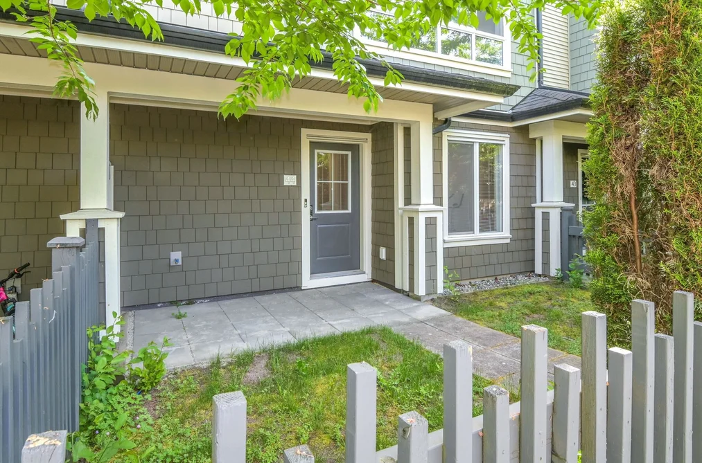 44 8138 204 STREET, Langley BC V2Y 0T4, Langley BC — Residential for Sale - Photo 2