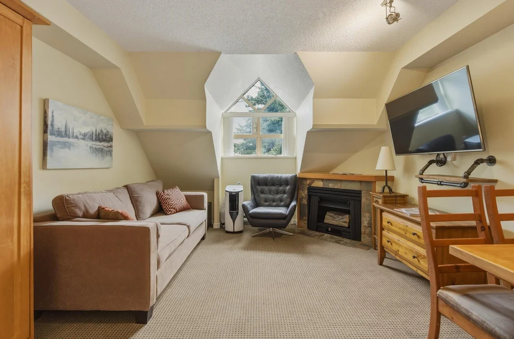 4404 4295 BLACKCOMB WAY, Whistler BC V8E 0X2, Whistler BC — Residential for Sale - Photo 3