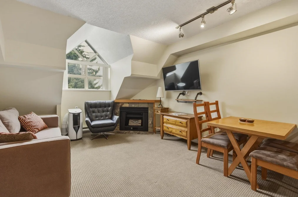 4404 4295 BLACKCOMB WAY, Whistler BC V8E 0X2, Whistler BC — Residential for Sale - Photo 4