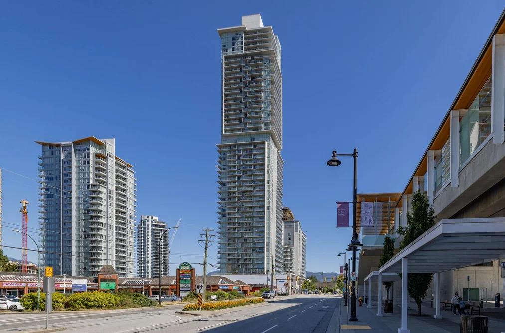 Condo for sale at 4404 567 Clarke Road Coquitlam British Columbia - MLS: R3135350