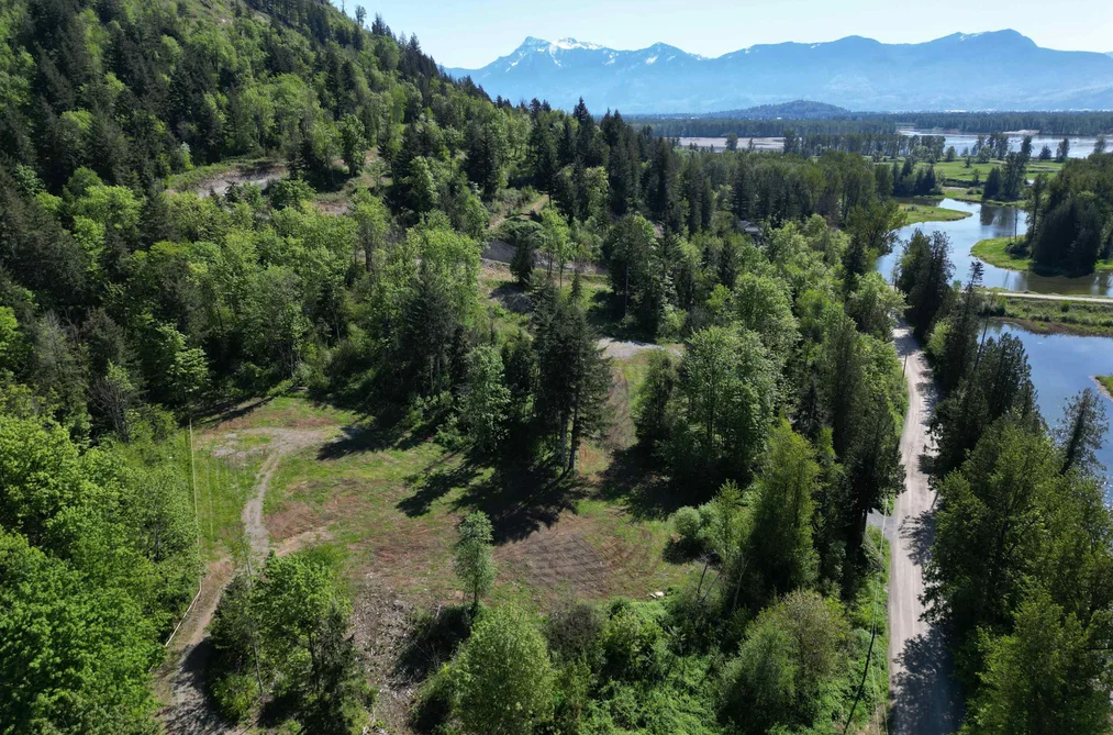 Property for sale at 44087 Malcolm Road Mission British Columbia - MLS: R3148178