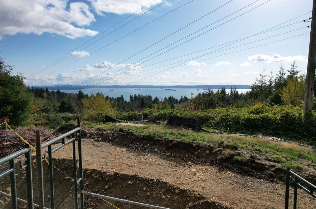 Property for sale at 4412 Woodpark Road West Vancouver British Columbia - MLS: R3125606