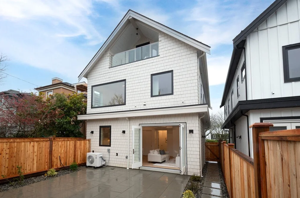 Half Duplex for sale at 4424 W 4th Avenue Vancouver British Columbia - MLS: R3093411