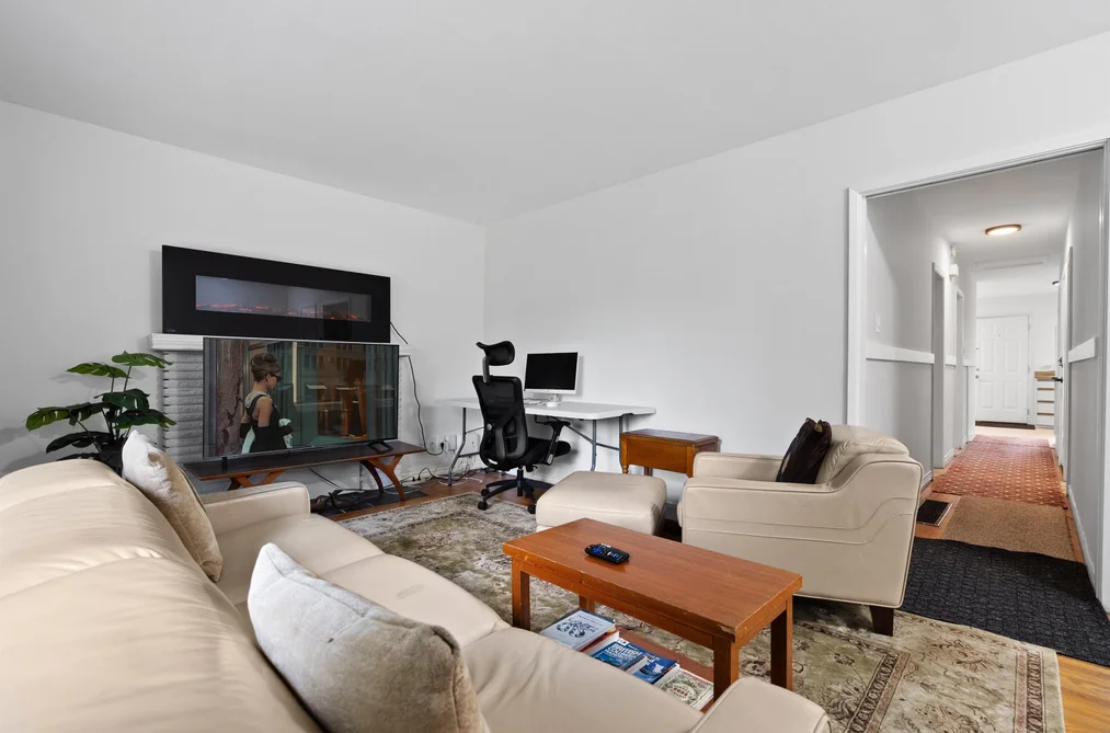 443-445 W KEITH ROAD, North Vancouver BC V7M 1M2, North Vancouver BC — Residential for Sale - Photo 5