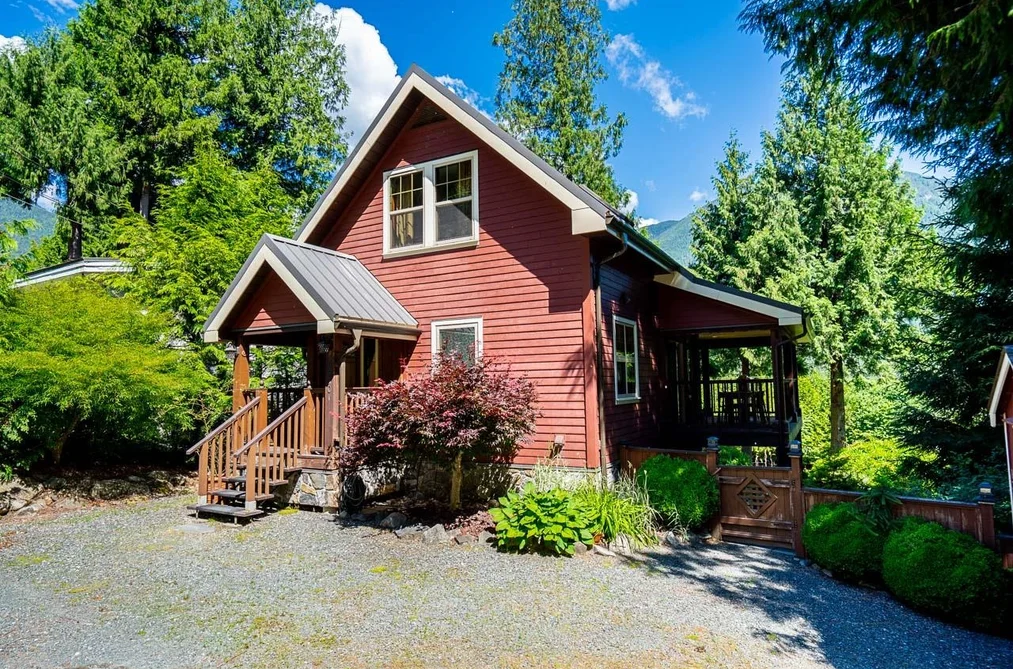 44301 BAYVIEW ROAD, Mission BC V0M 1N0, Mission BC — Residential for Sale — Photo 2 of 37