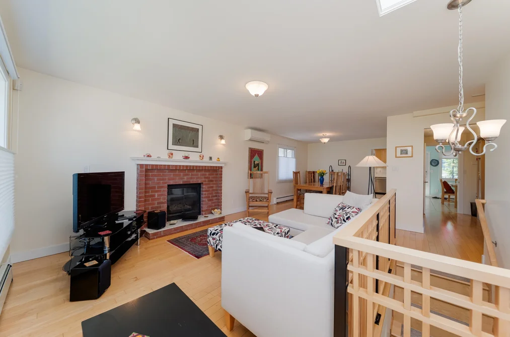 4432 GRAVELEY STREET, Burnaby BC V5C 3T8, Burnaby BC — Residential for Sale — Photo 4 of 39