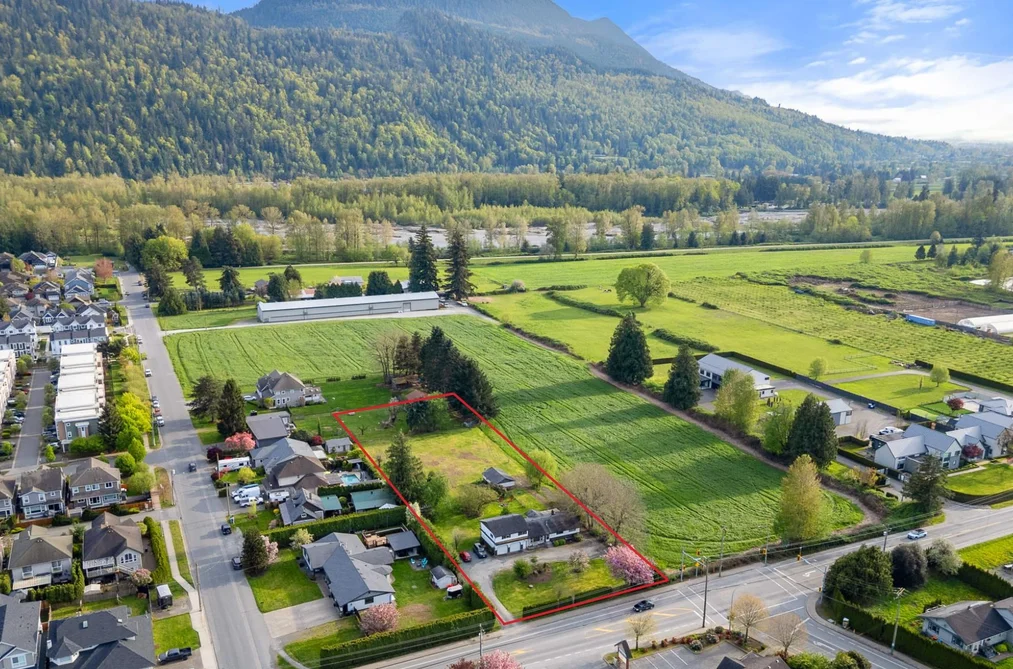 House for sale at 44366 Keith Wilson Road Chilliwack British Columbia - MLS: R3114738
