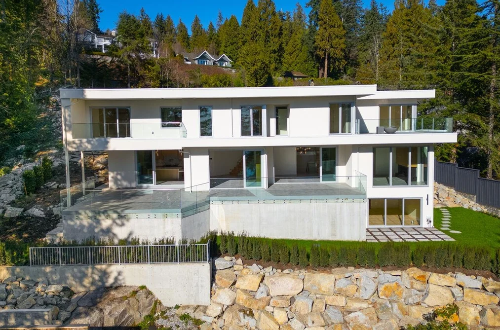4437 PICCADILLY NORTH, West Vancouver BC V7W 1C8, West Vancouver BC — Residential for Sale - Photo 2