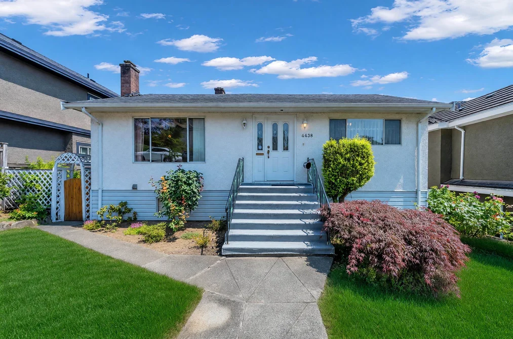 House for sale at 4438 Darwin Avenue Burnaby British Columbia - MLS: R3146343