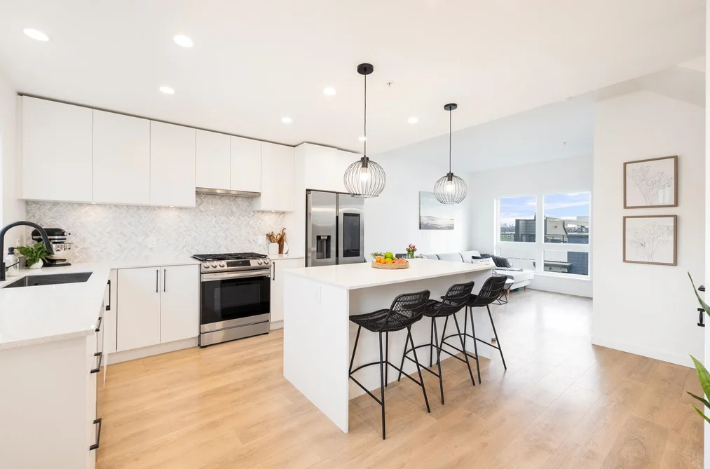 Townhouse for sale at 444 545 E 2nd Street North Vancouver British Columbia - MLS: R3159191