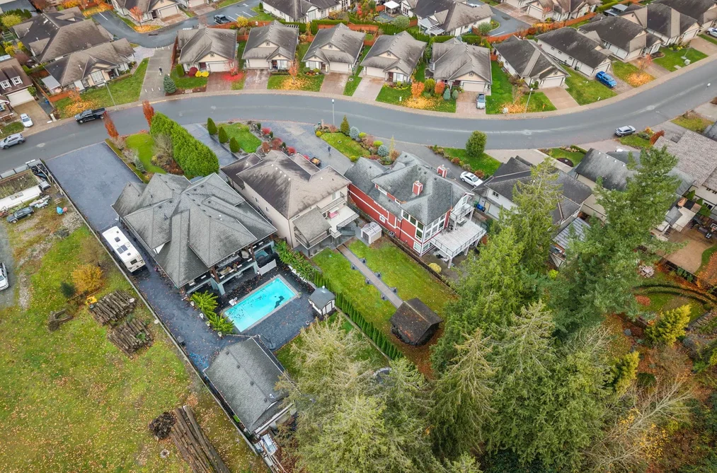 44414 MCLAREN DRIVE, Chilliwack BC V2R 0A3, Chilliwack BC — Residential for Sale - Photo 2
